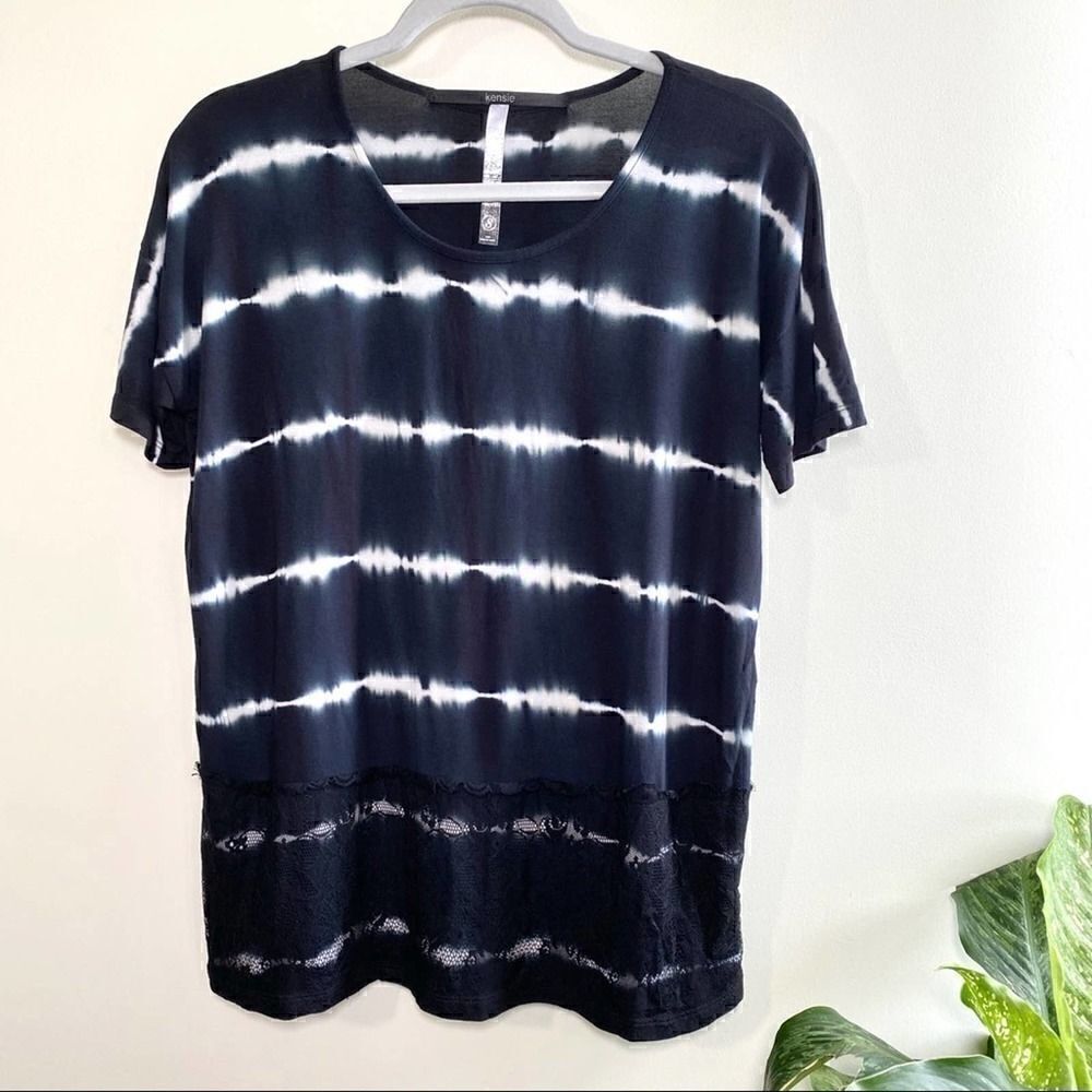 Kensie tie-dye top lace detail size small